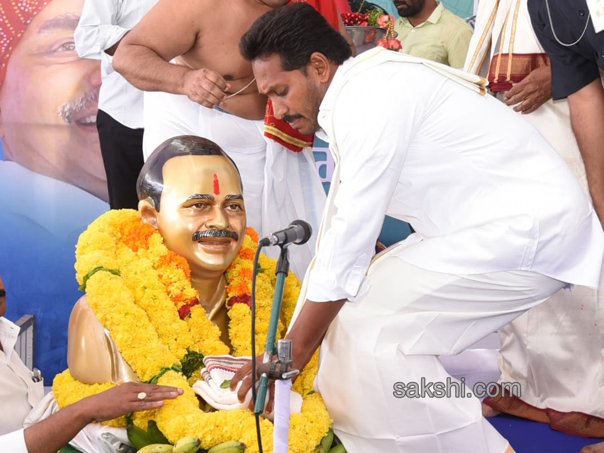 YS Jagan Participates in Ugadi Celebrations - Sakshi4