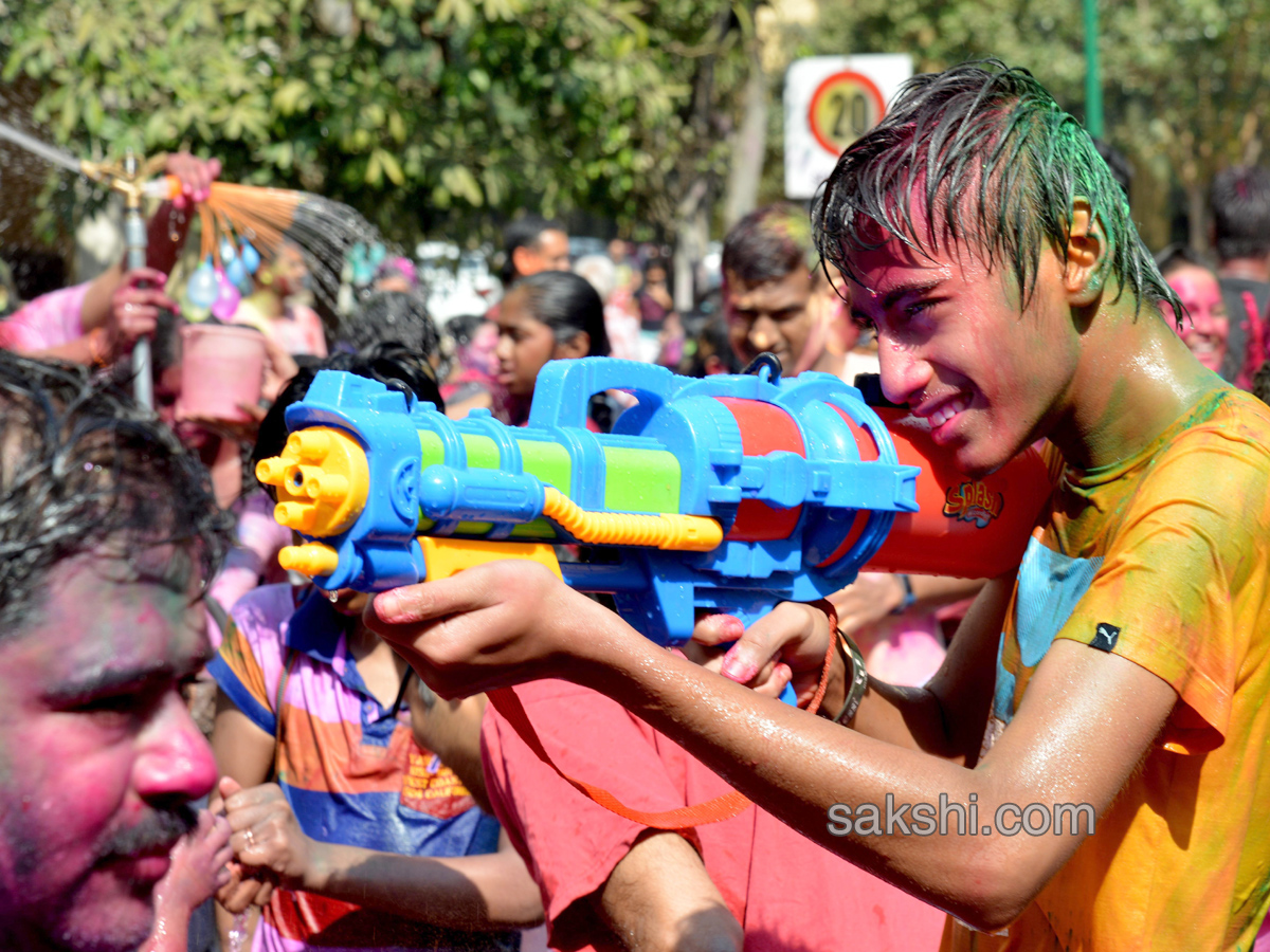 Holi celebrations in hyderabad - Sakshi16