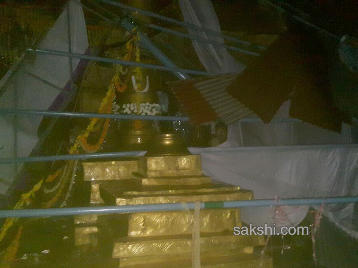 Heavy Rain At Vontimitta Temple - Sakshi2