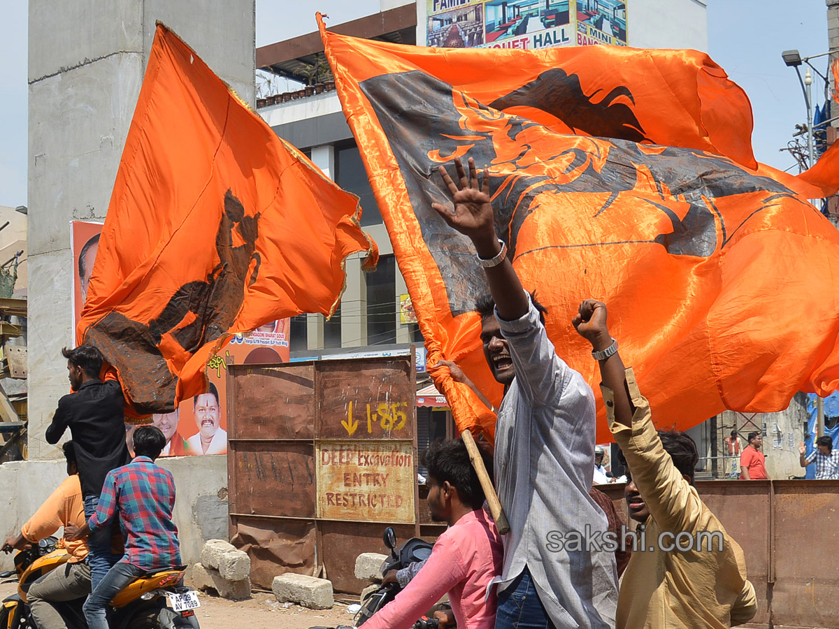 Hanuman Shobha Yatra in Hyderabad - Sakshi12