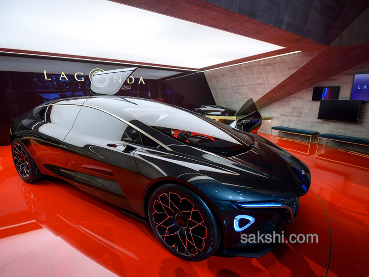 2018 Geneva Motor Show - Sakshi9