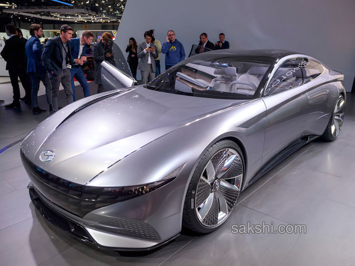 2018 Geneva Motor Show - Sakshi17