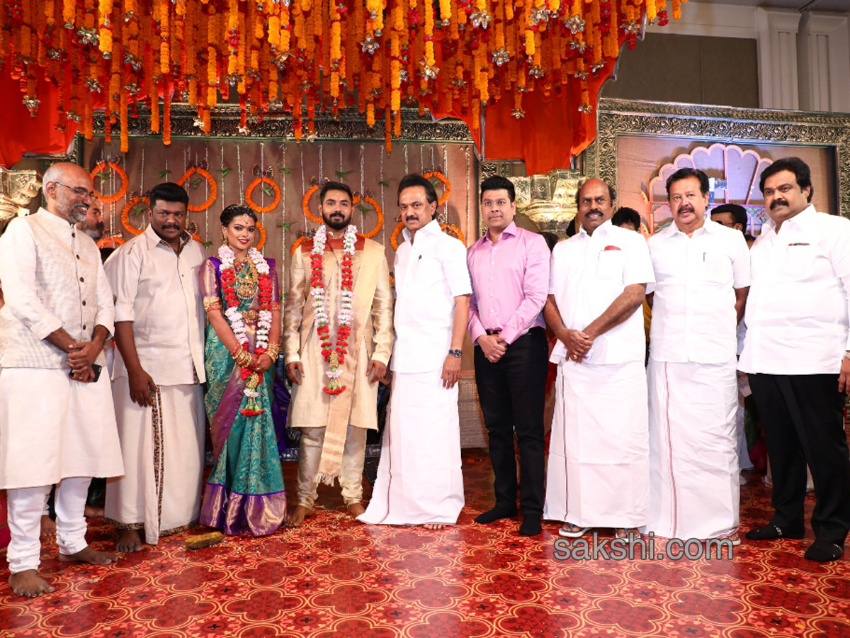 Actor Parthiepans daughter Keerthana weds editor Sreekar Prasads son Akshay Akkineni - Sakshi4