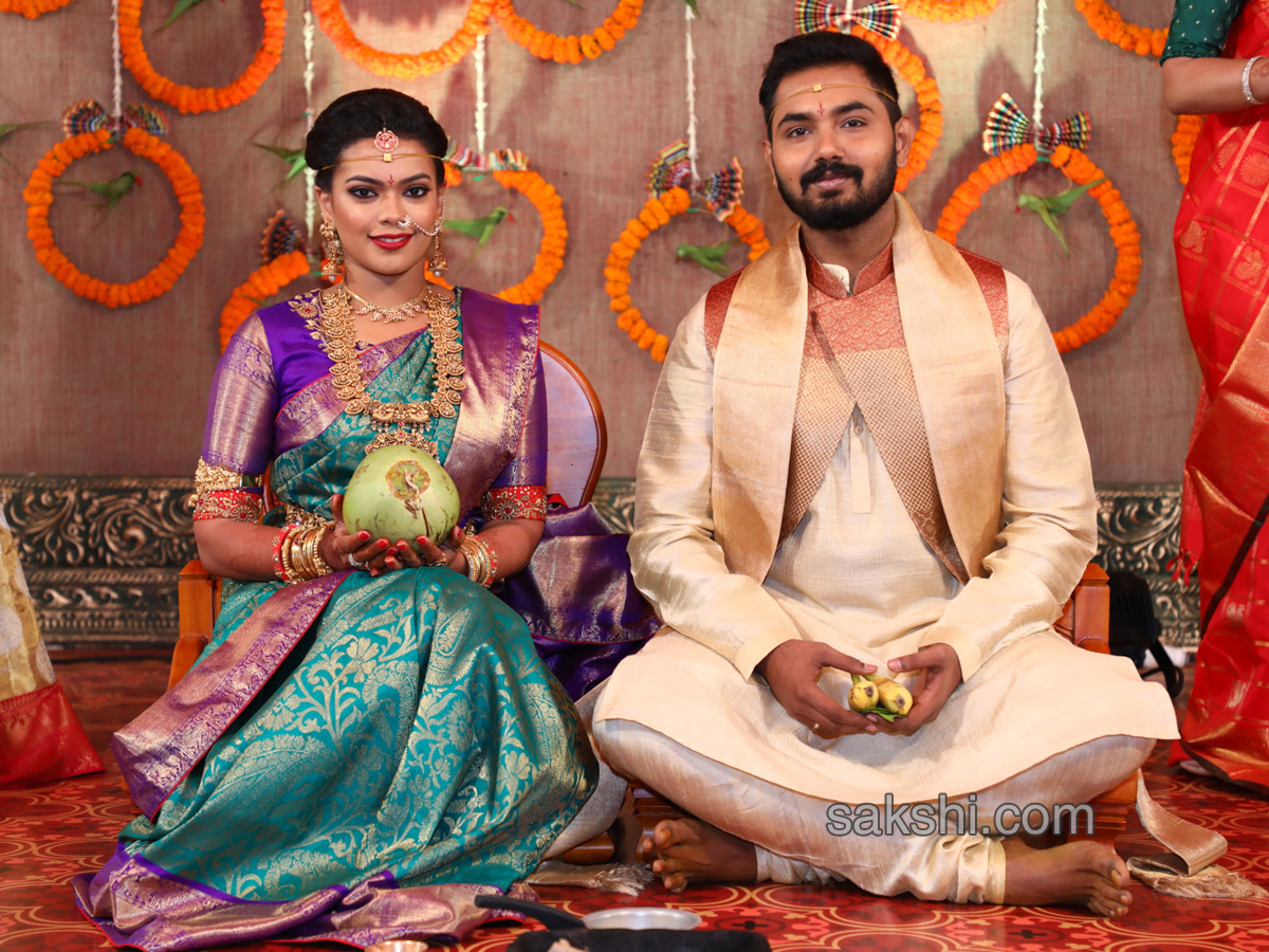 Actor Parthiepans daughter Keerthana weds editor Sreekar Prasads son Akshay Akkineni - Sakshi6