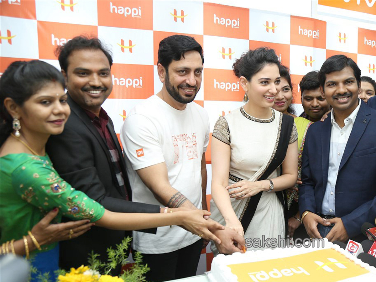 Tamanna launches Happi Mobiles showroom at Kurnool - Sakshi2