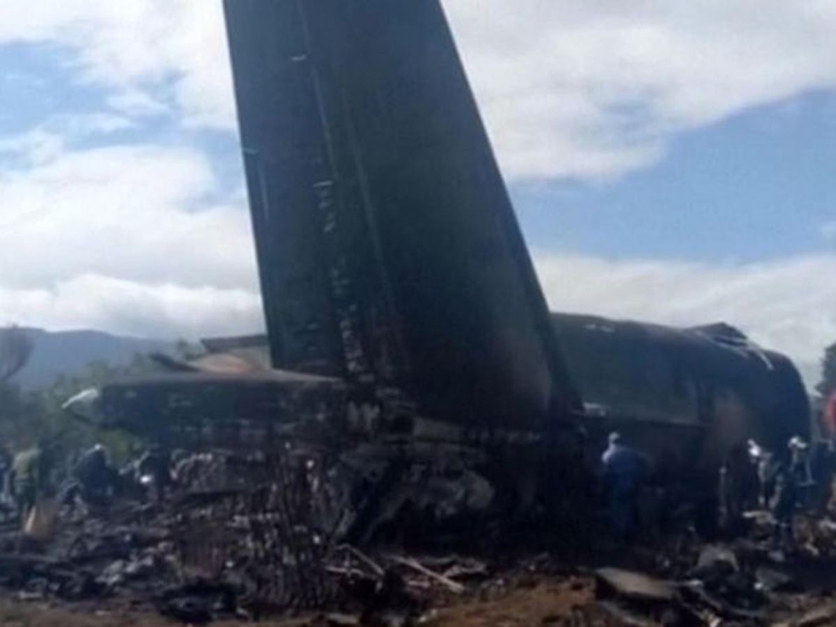 200 dead in Algeria military plane crash - Sakshi2