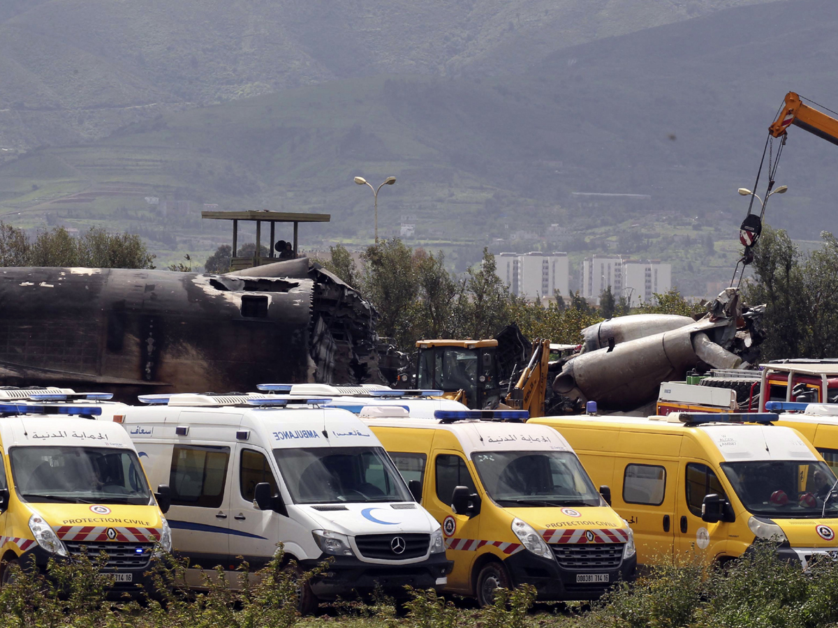 200 dead in Algeria military plane crash - Sakshi5