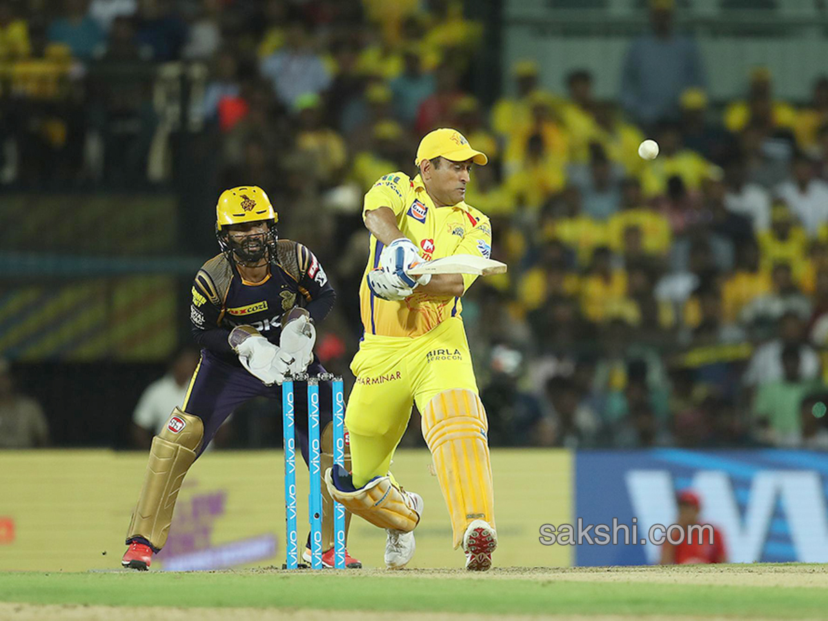 chennai super kings beat kkr-5 wickets  - Sakshi8