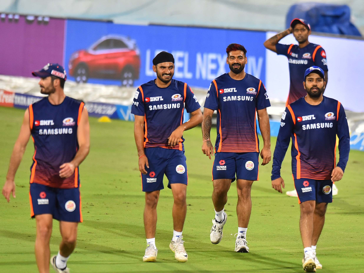 Sunrisers Hyderabad and Mumbai Indians Practice Session  - Sakshi12