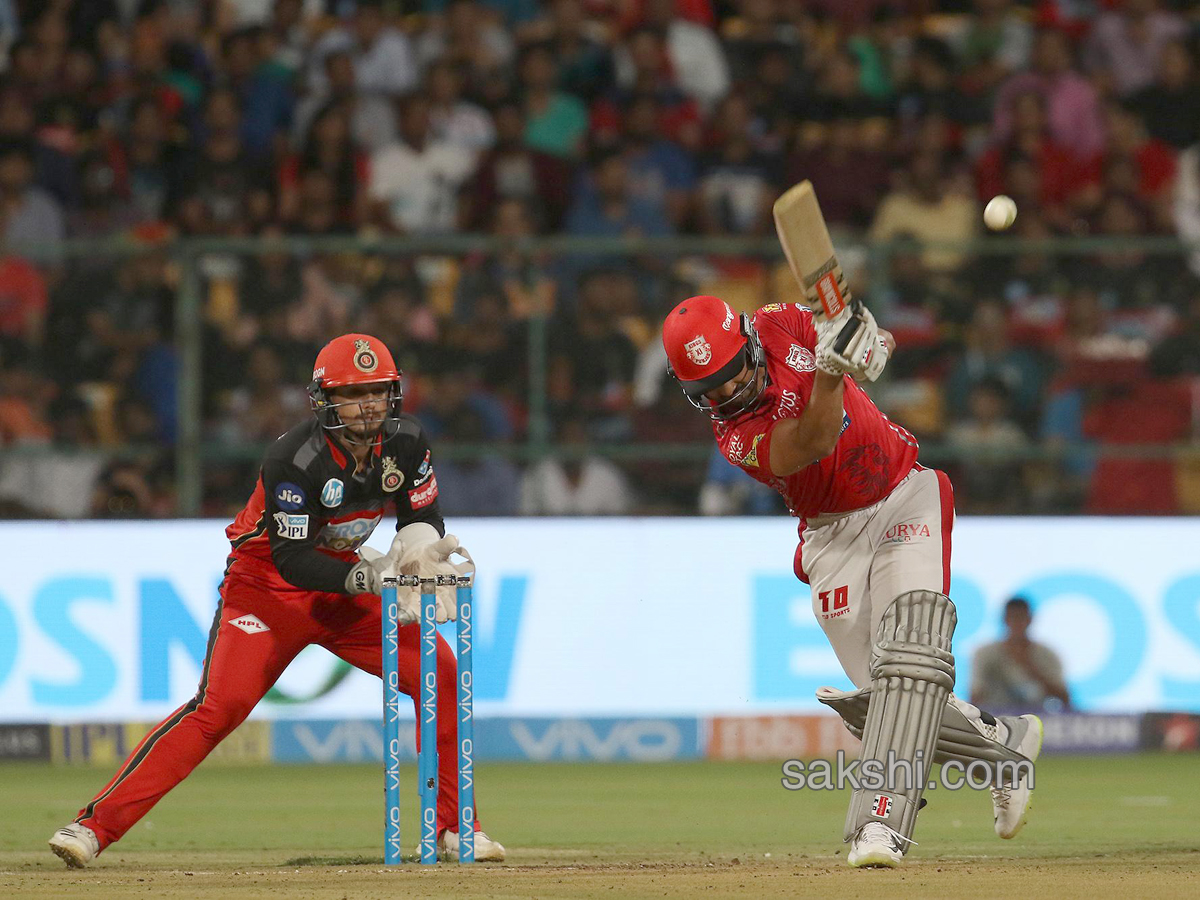  Royal Challengers Bangalore beat Kings XI Punjab by 4 wickets - Sakshi18