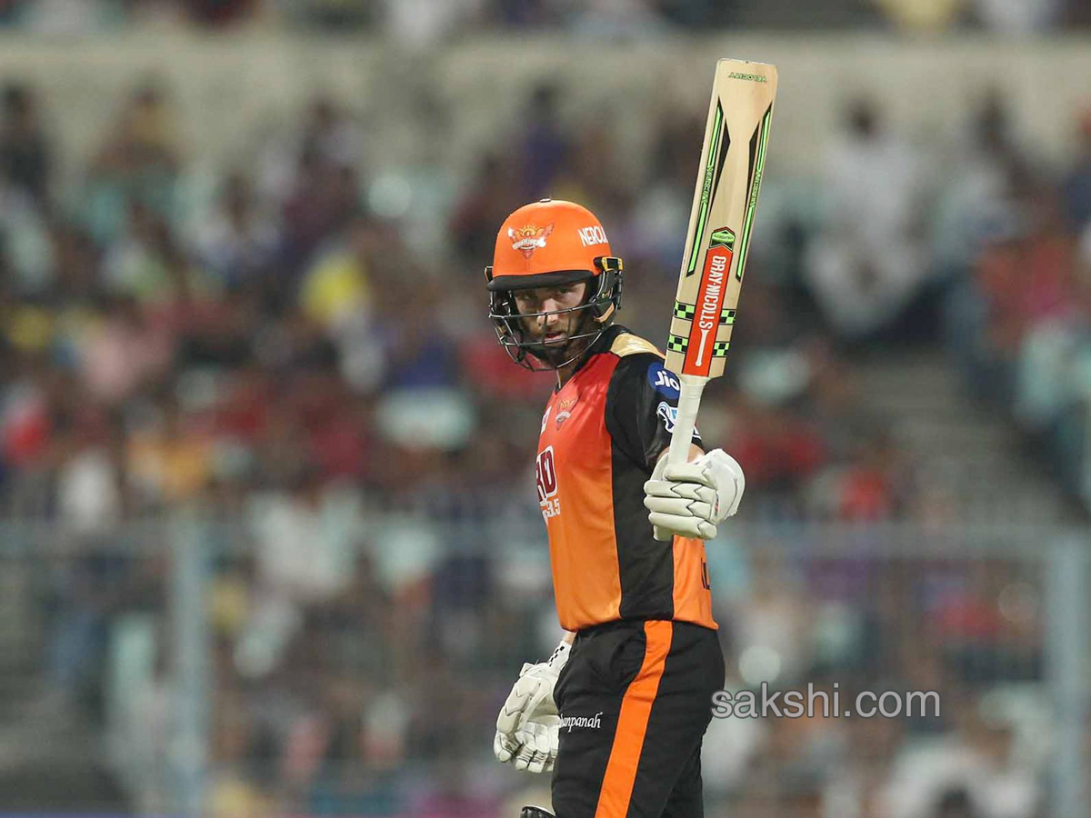 SRH beat KKR by five wickets to go top - Sakshi5