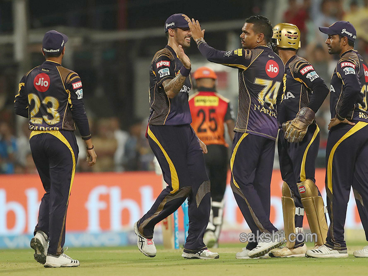 SRH beat KKR by five wickets to go top - Sakshi9