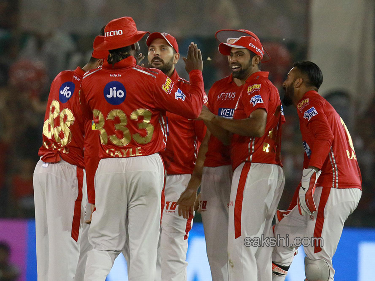 Kings XI Punjab and Chennai Super Kings - Sakshi2