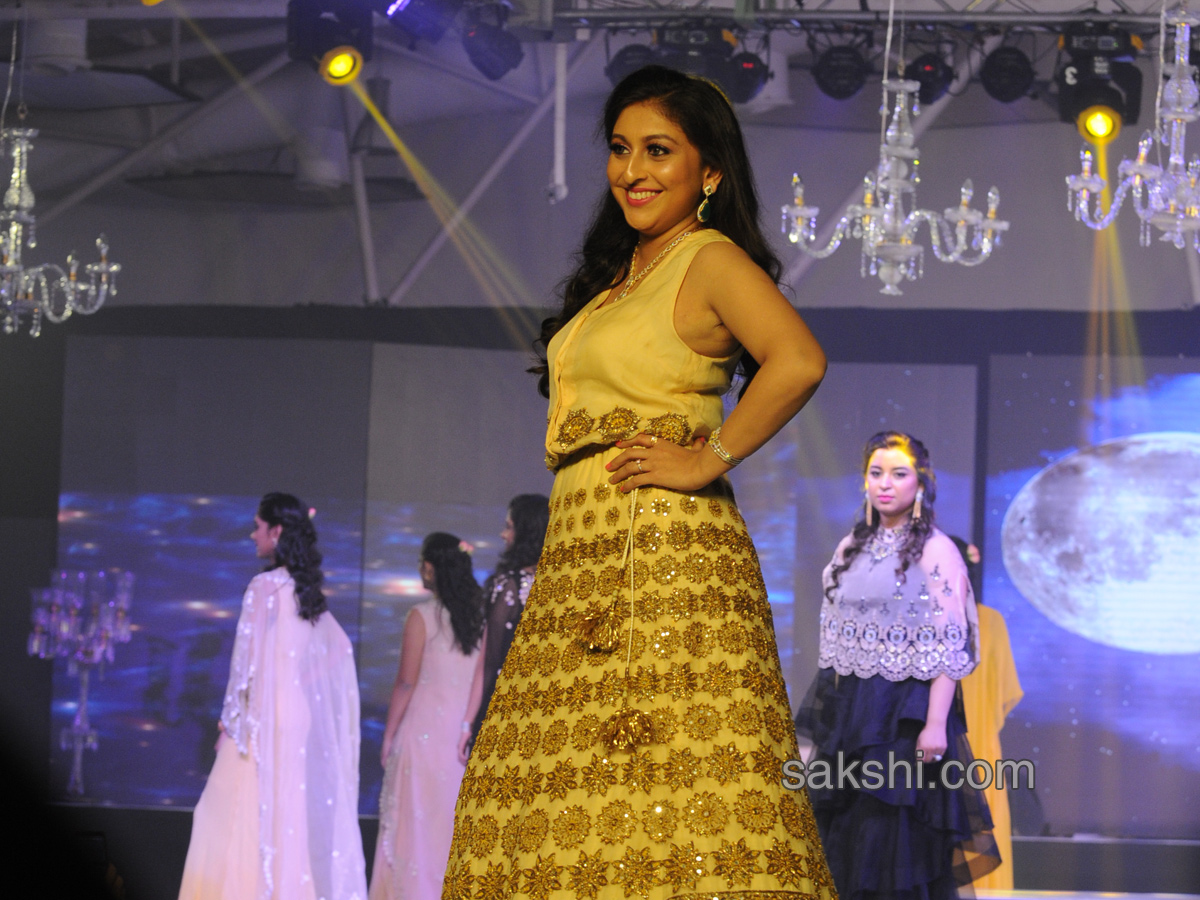 Lottery club fashion show in hyd - Sakshi1