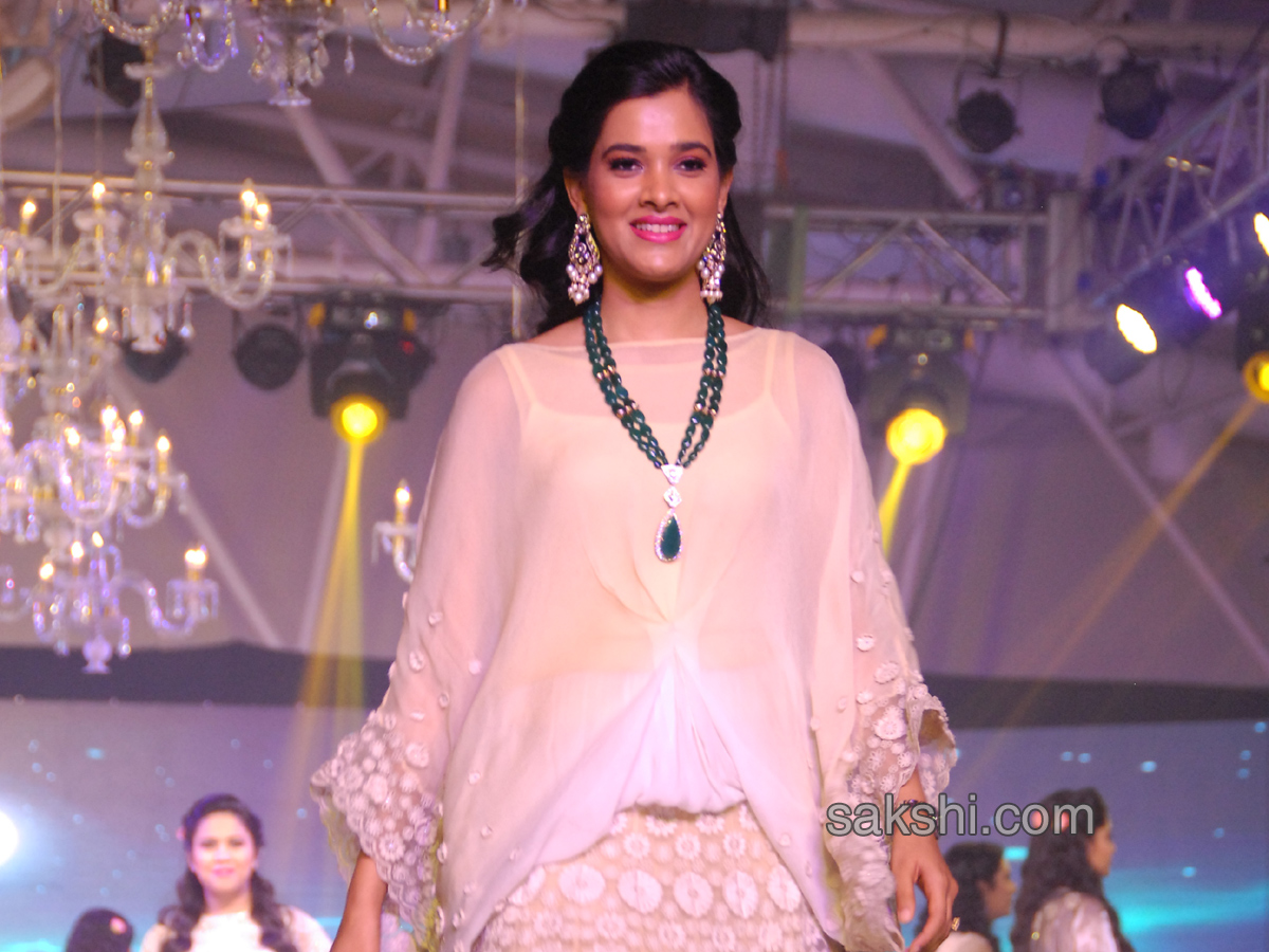 Lottery club fashion show in hyd - Sakshi17