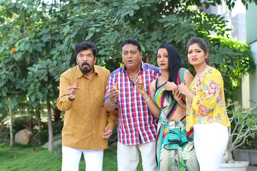 Desamudurs Movie Stills photo gallery - Sakshi1