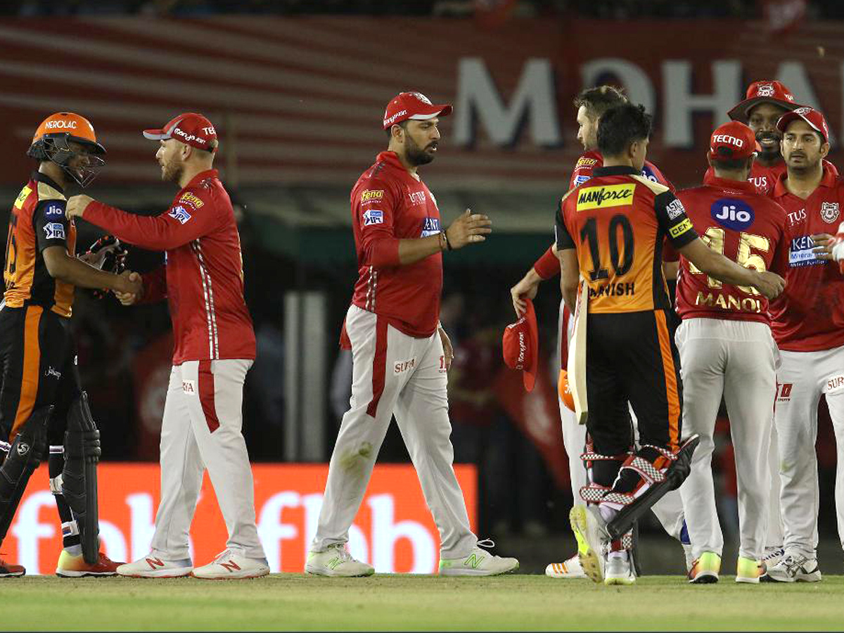 Kings XI Punjab beat Sunrisers Hyderabad by 15 runs - Sakshi1