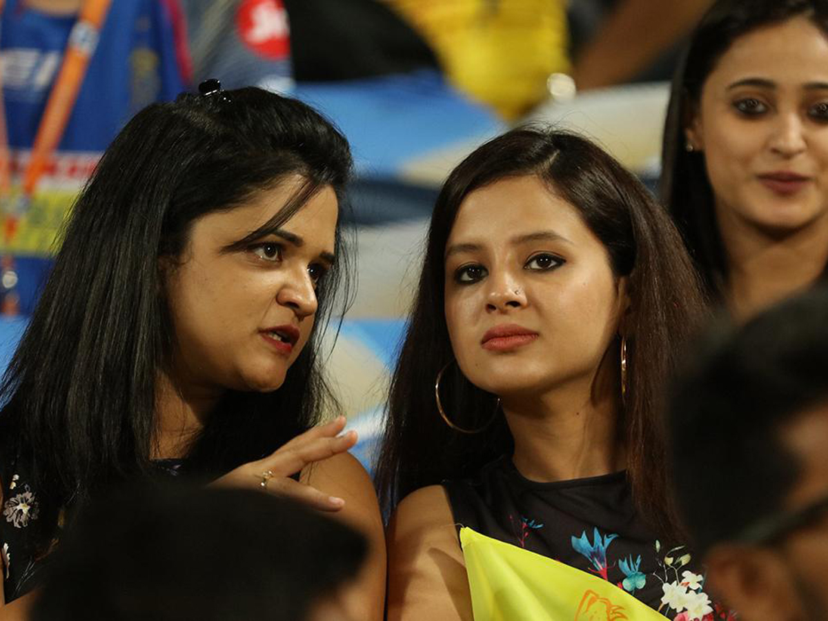 Chennai Super Kings beat Rajasthan Royals by 64 Runs - Sakshi11