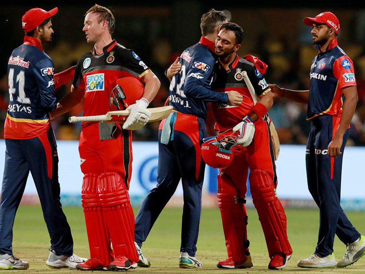 Royal Challengers Bangalore won by 6 wickets - Sakshi1