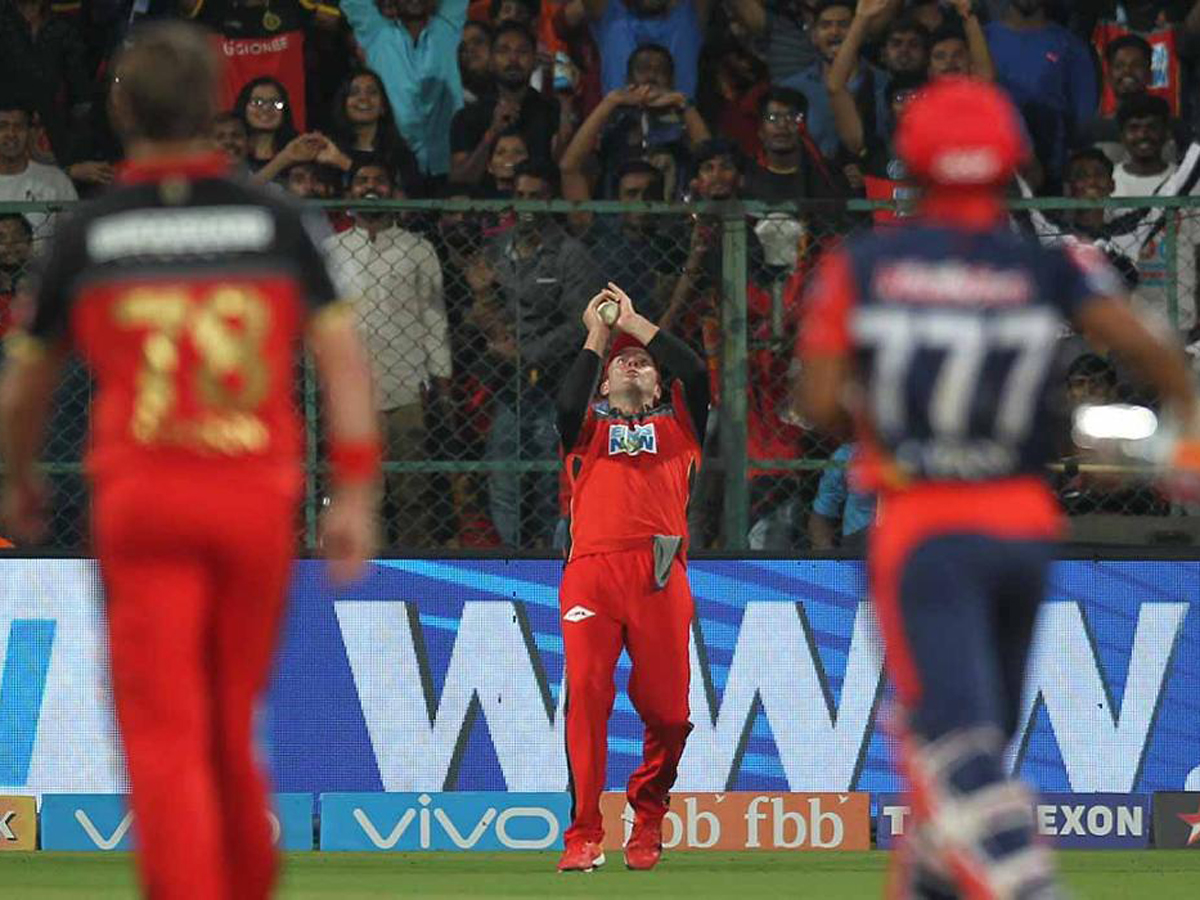 Royal Challengers Bangalore won by 6 wickets - Sakshi12