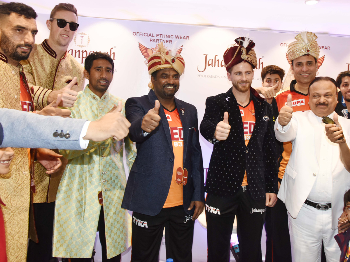 Sunrisers Team Inaugurate clothing store in Hyderabad - Sakshi3