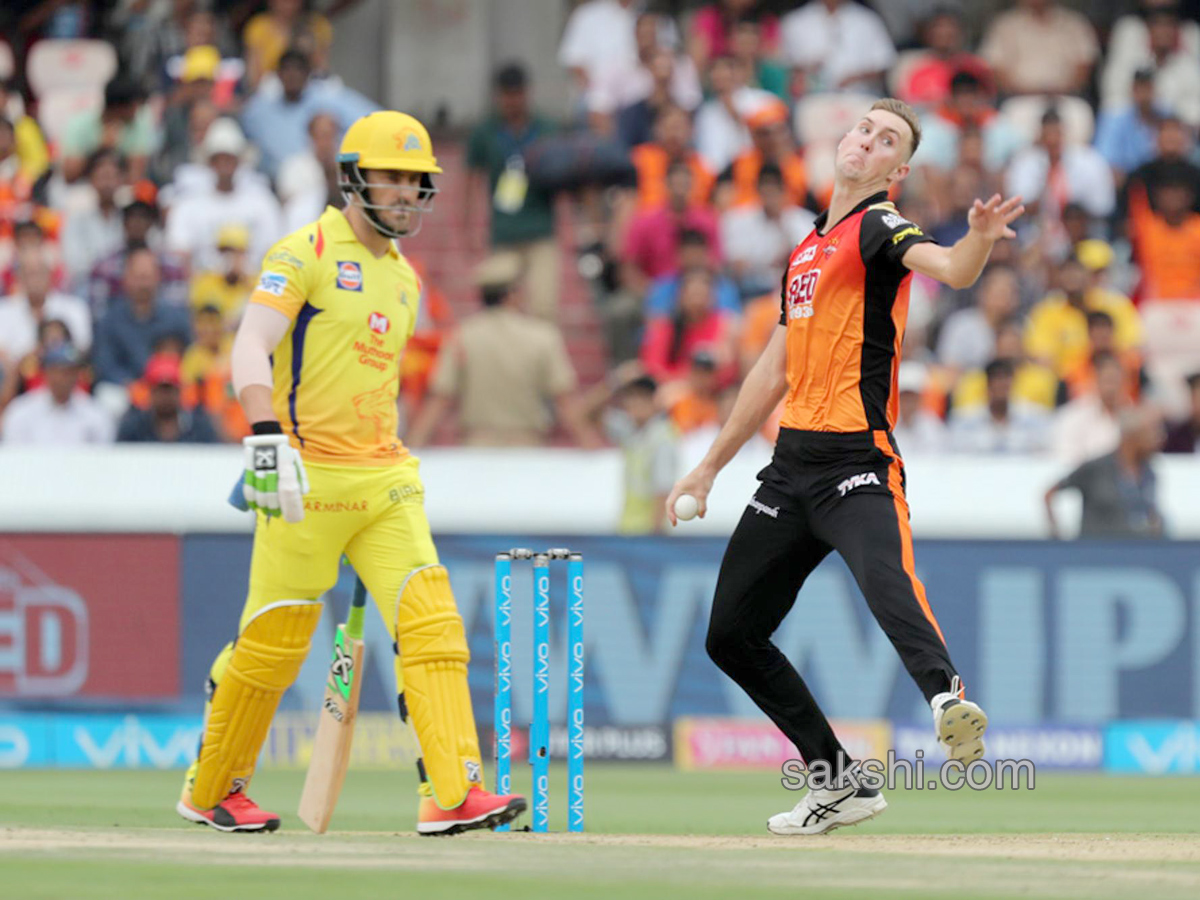 Chennai Super Kings survive late scare, win by four runs - Sakshi2