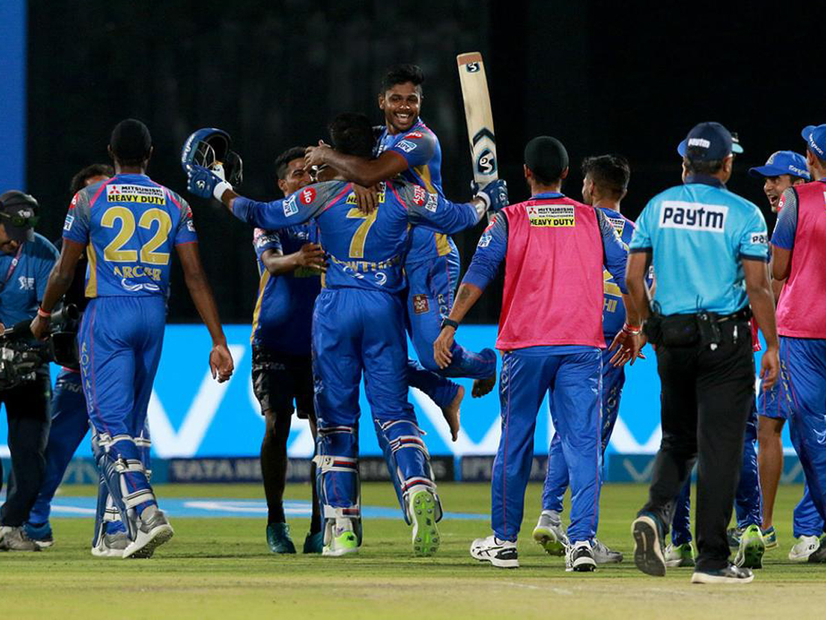 Rajasthan Royals beat Mumbai Indians by 3 wickets - Sakshi3