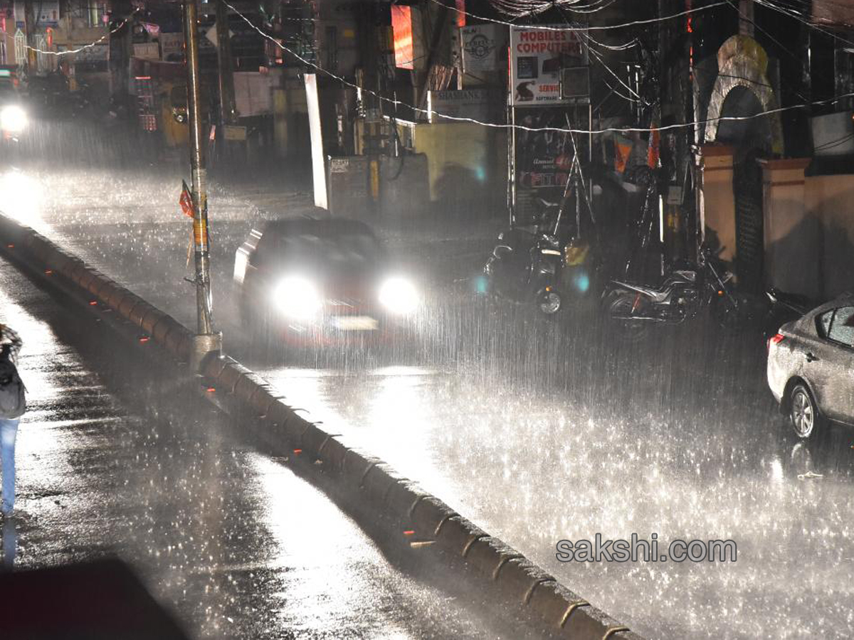 Heavy rain and hailstorm in hyderabad city - Sakshi9