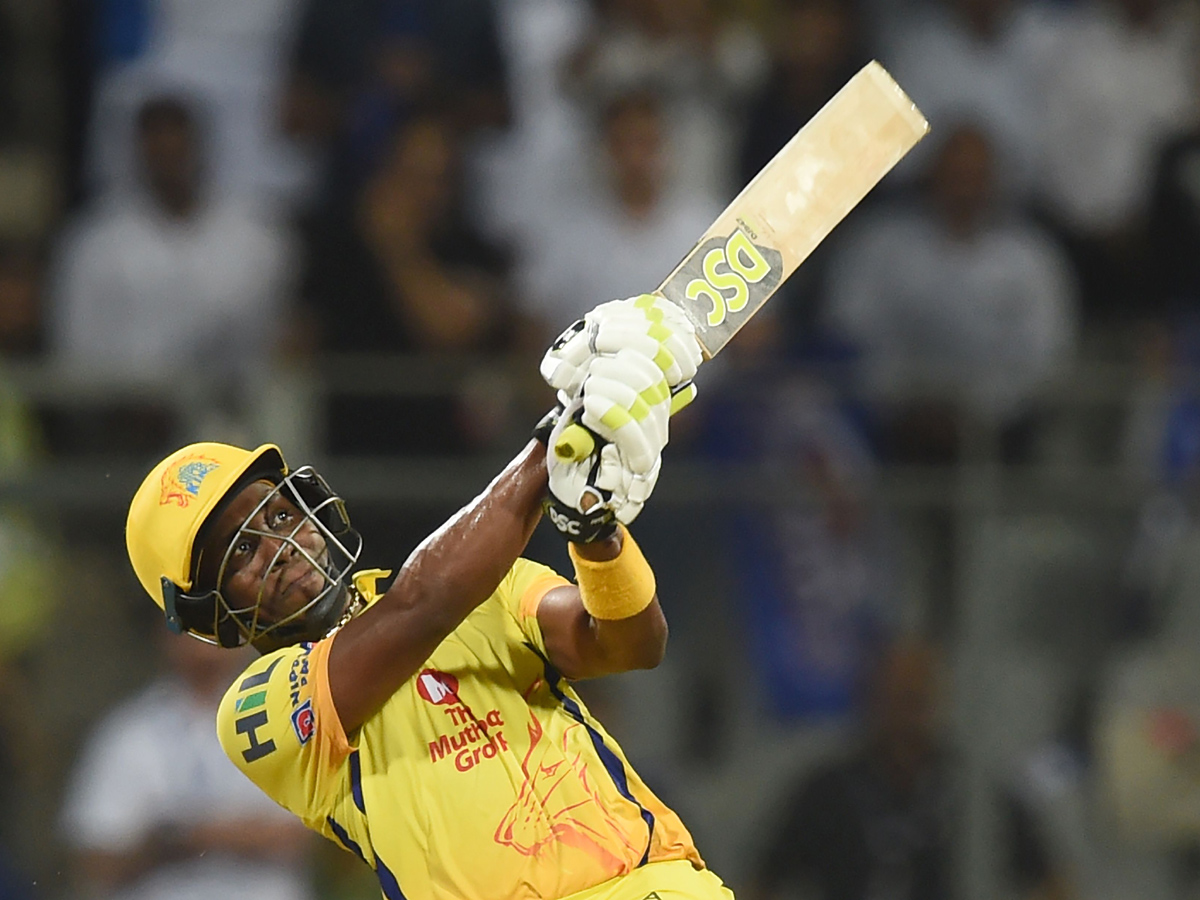 Chennai Super Kings beat Mumbai Indians by 1 wicket - Sakshi9