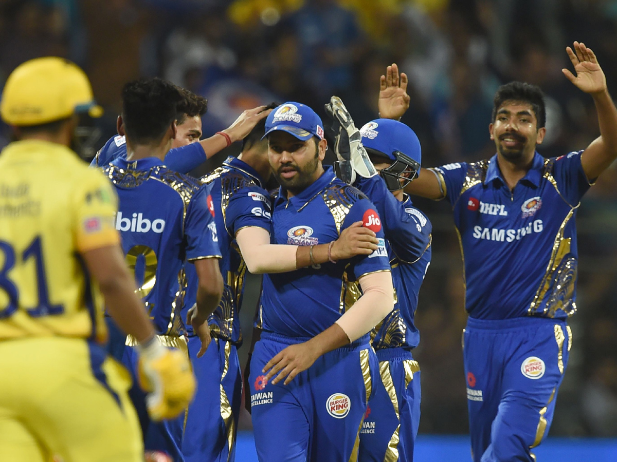 Chennai Super Kings beat Mumbai Indians by 1 wicket - Sakshi18