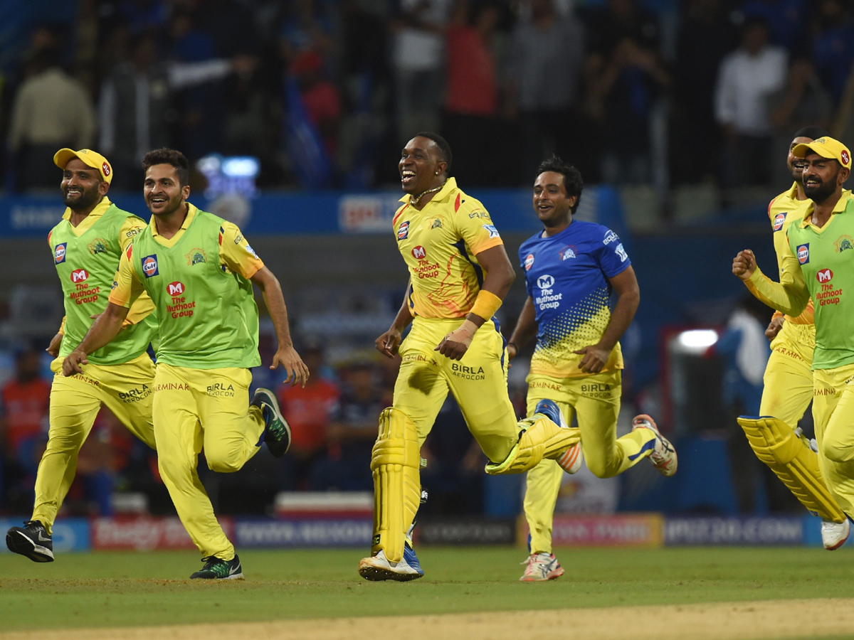 Chennai Super Kings beat Mumbai Indians by 1 wicket - Sakshi24