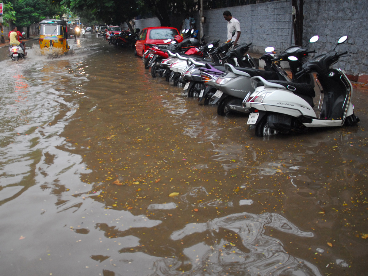 rain in hyderabad photo gallery - Sakshi10