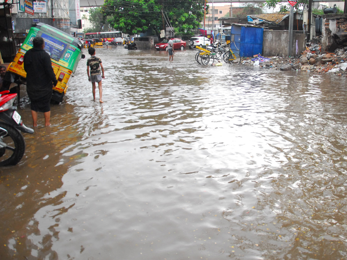 rain in hyderabad photo gallery - Sakshi13