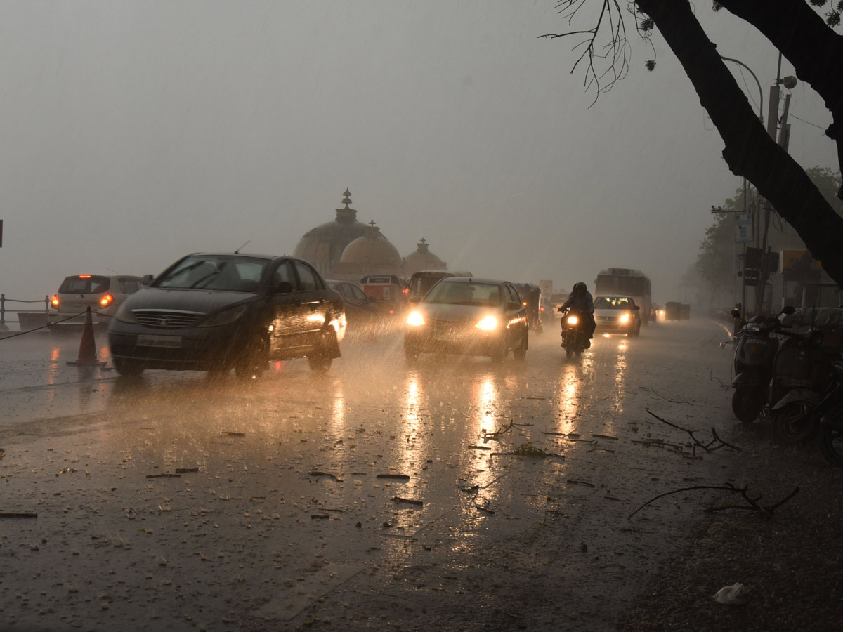 Heavy rain in hyderabad photo gallery - Sakshi20