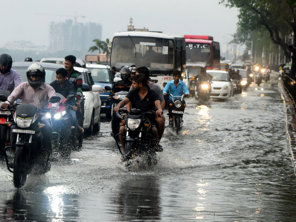 Heavy rain in hyderabad photo gallery - Sakshi21