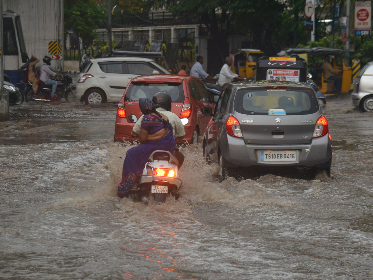 Heavy rain in hyderabad photo gallery - Sakshi30