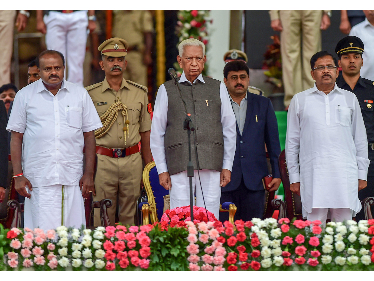 HD Kumaraswamy Oath Taking Ceremony Images in Karnataka - Sakshi4