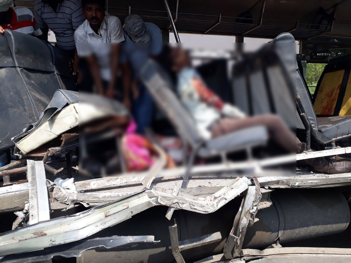 Road Accident at Karimnagar photo gallery - Sakshi15