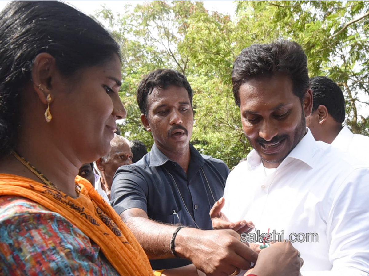 Ys Jagan Mohan Reddy Padayatra day 190  images Kothapeta - Sakshi4