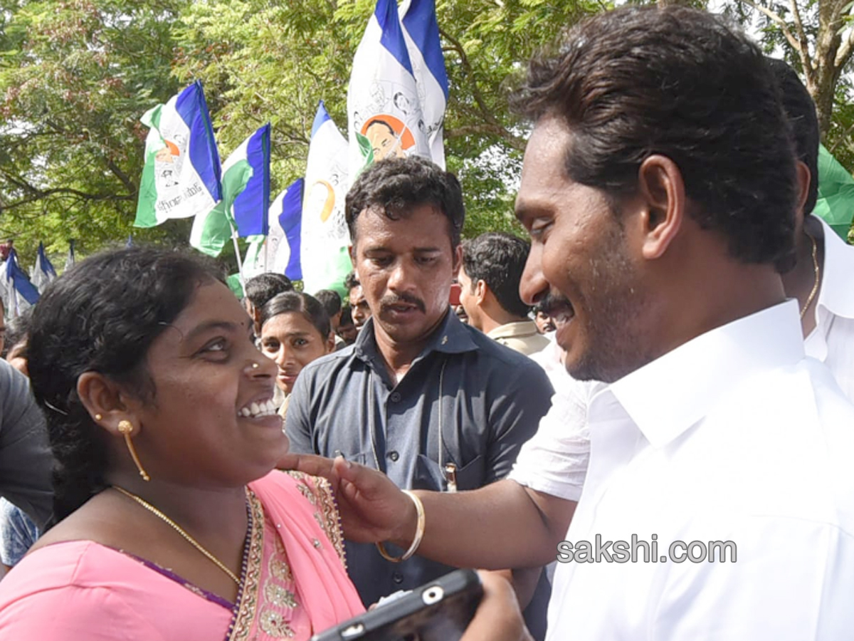 Ys Jagan Mohan Reddy Padayatra day 190  images Kothapeta - Sakshi7