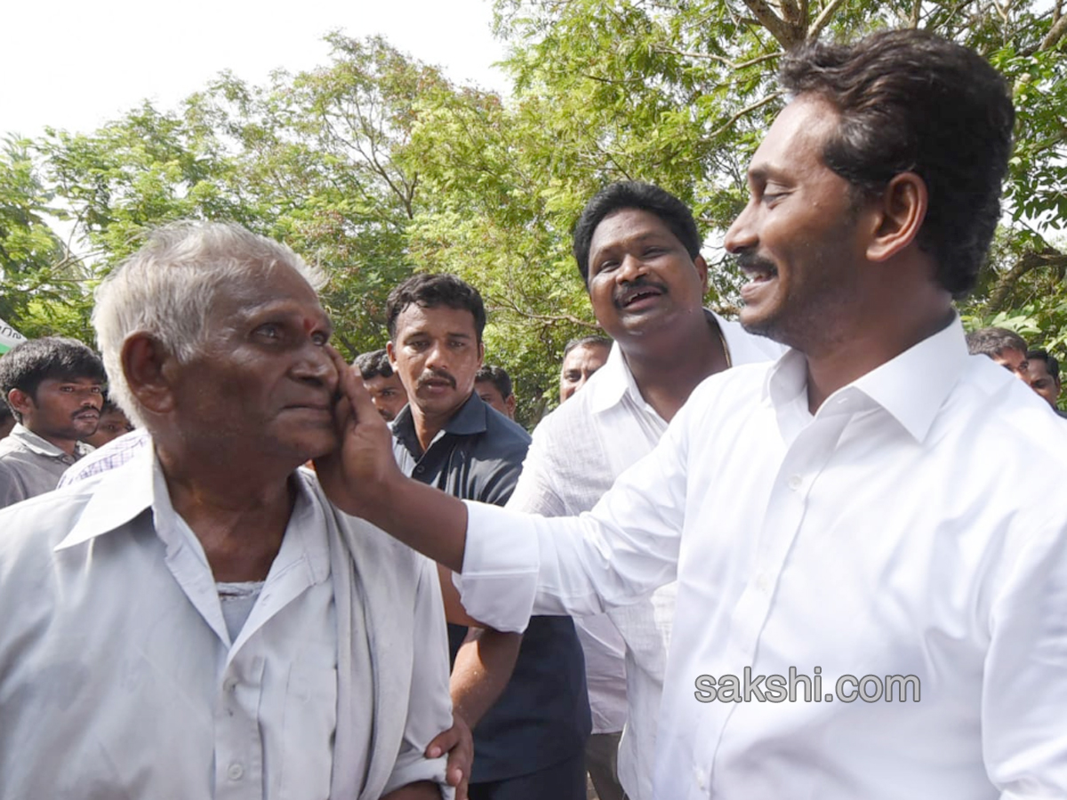 Ys Jagan Mohan Reddy Padayatra day 190  images Kothapeta - Sakshi8