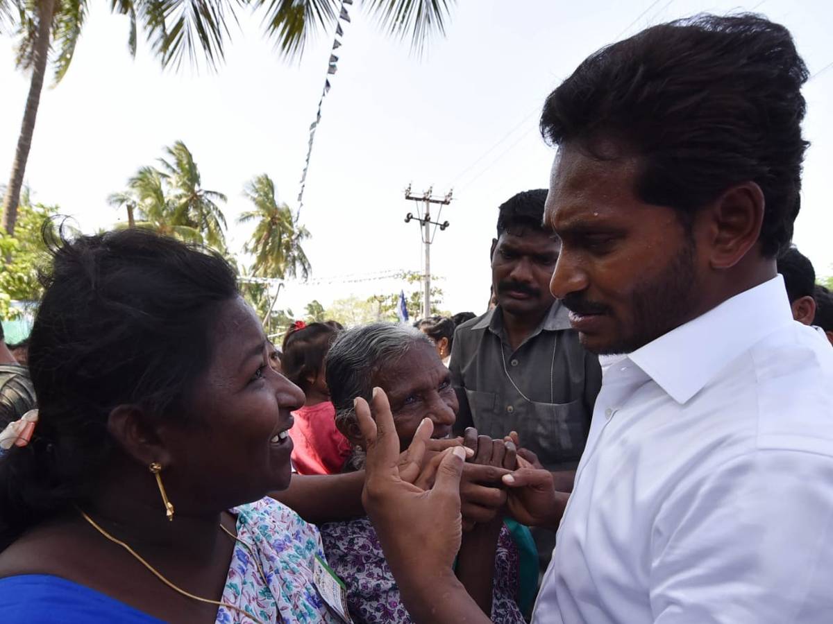 Ys jagan padayatra Photo Gallery - Sakshi17