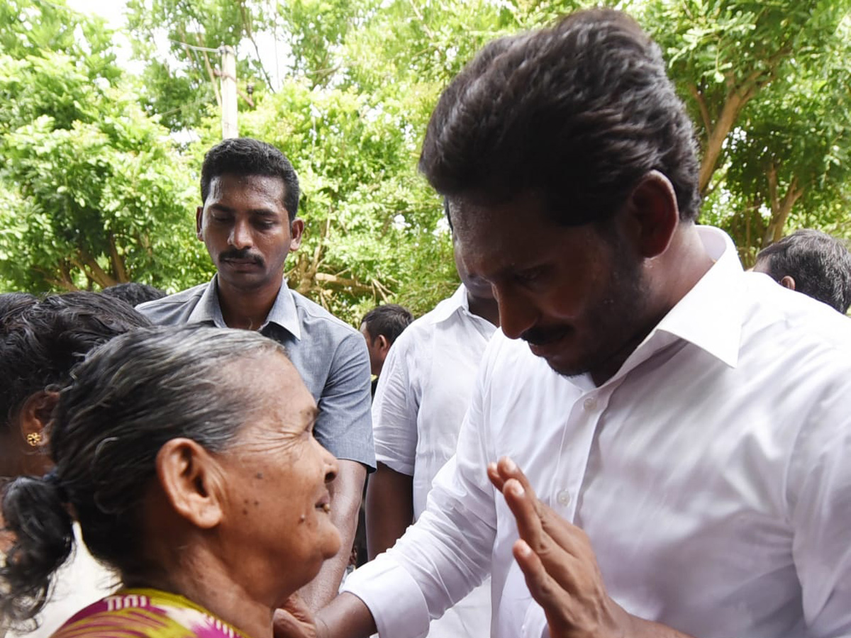 Ys jagan padayatra Photo Gallery - Sakshi14