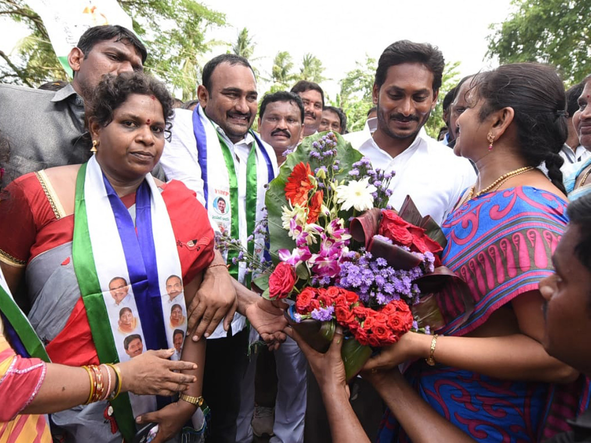 Ys jagan padayatra Photo Gallery - Sakshi8