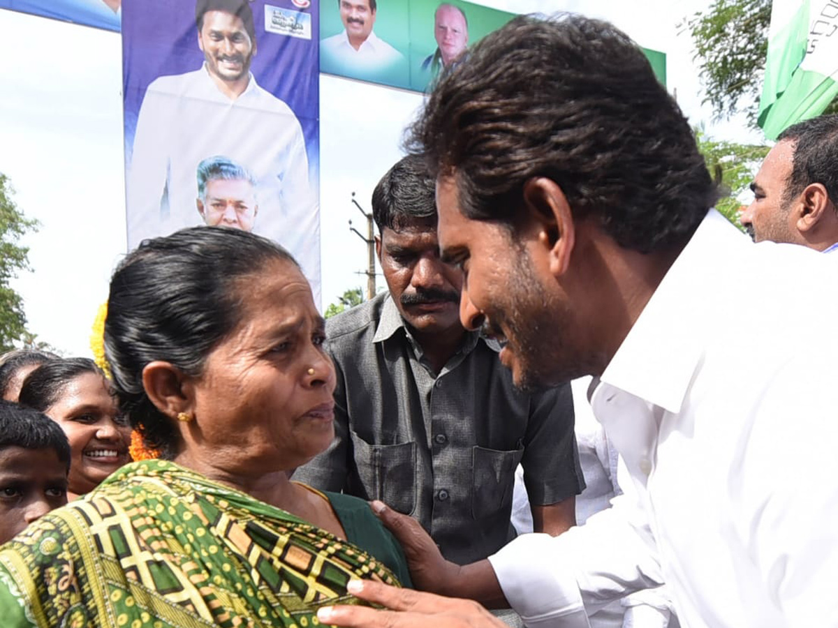 Ys jagan padayatra Photo Gallery - Sakshi9