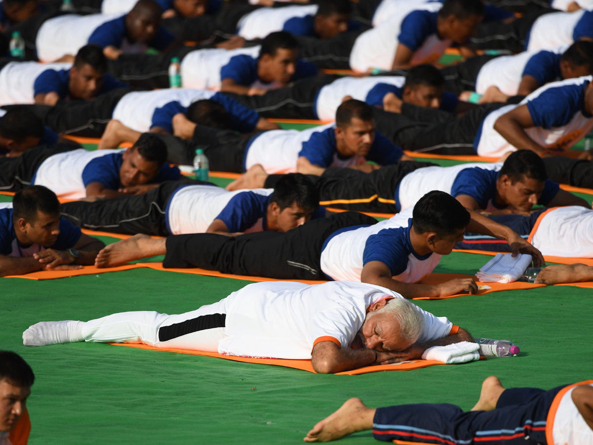 International Yoga Day Dehradun in Narendra Modi Photo Gallery - Sakshi2
