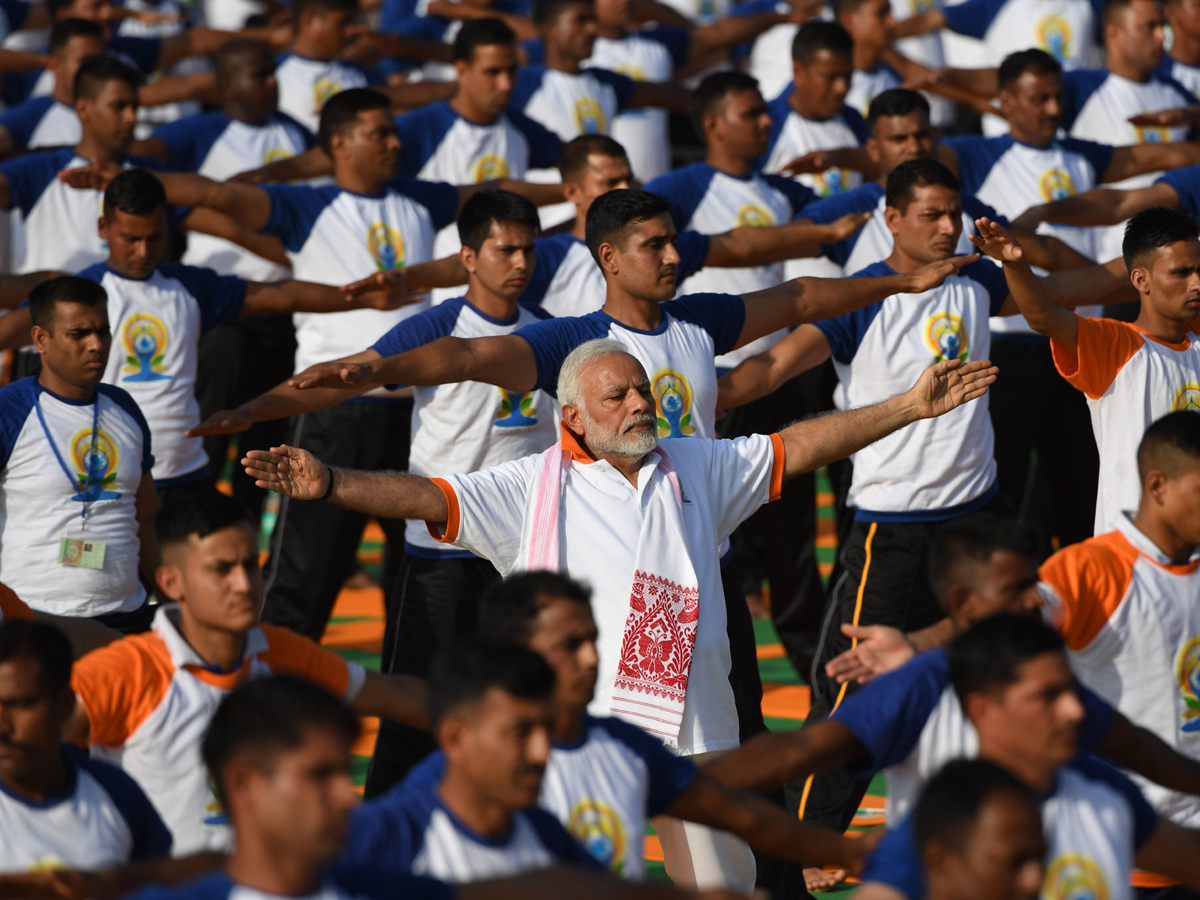 International Yoga Day Dehradun in Narendra Modi Photo Gallery - Sakshi3