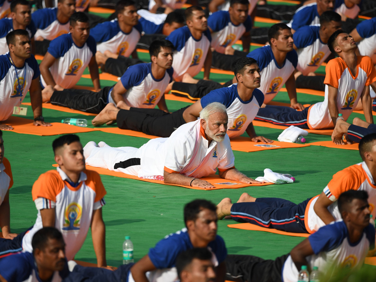 International Yoga Day Dehradun in Narendra Modi Photo Gallery - Sakshi4