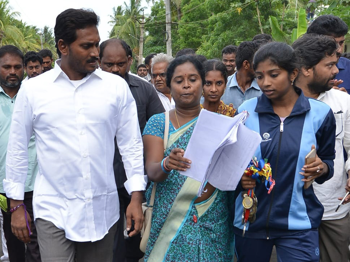 Ys jagan padayatra Photo Gallery - Sakshi1