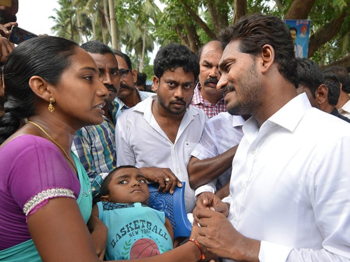 Ys jagan padayatra Photo Gallery - Sakshi4